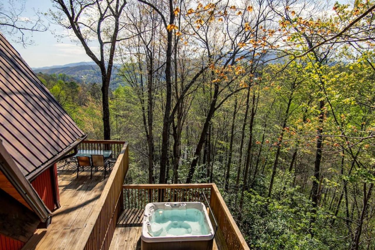 Bear View Chalet With Hot Tub And Near Ober Gatlinburg Esterno foto
