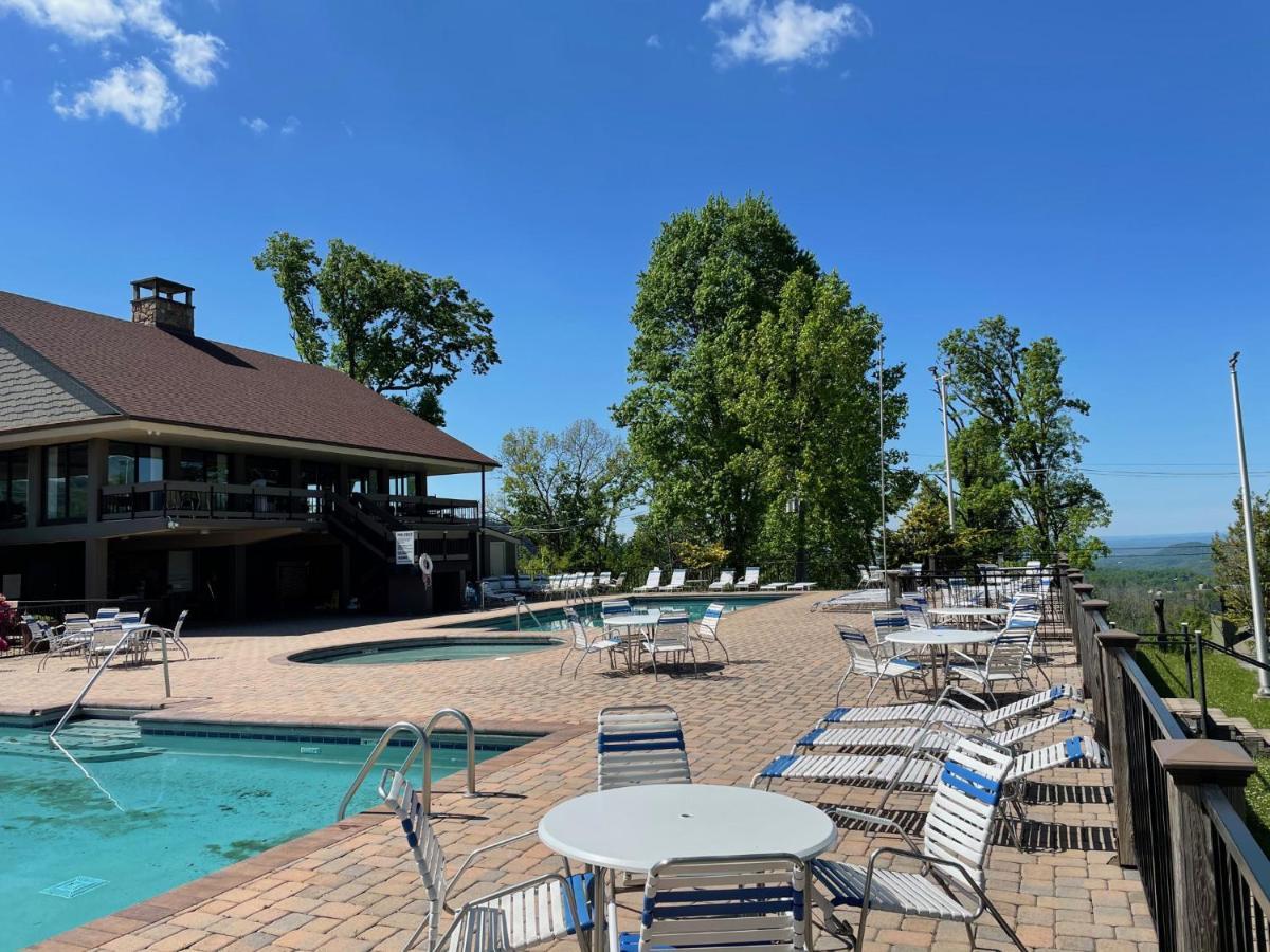 Bear View Chalet With Hot Tub And Near Ober Gatlinburg Esterno foto