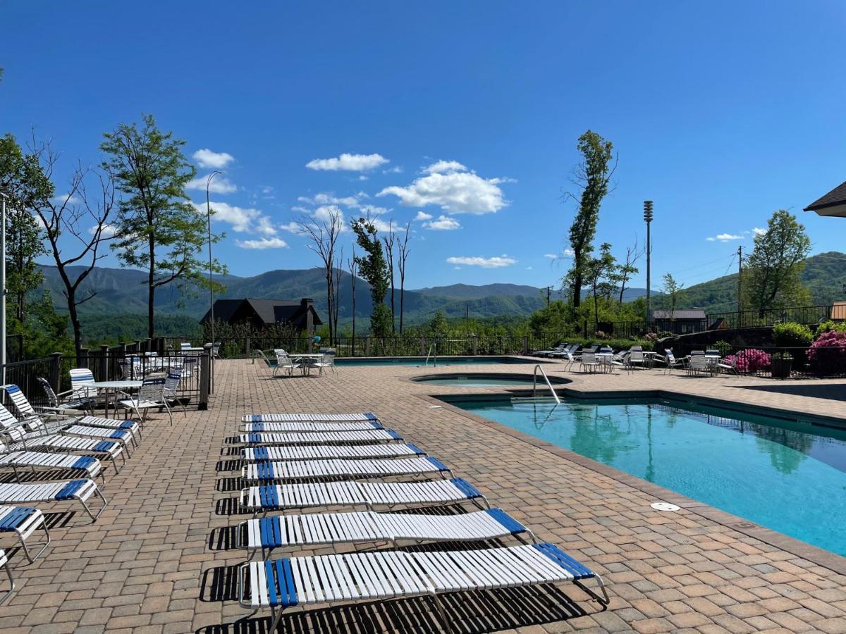 Bear View Chalet With Hot Tub And Near Ober Gatlinburg Esterno foto